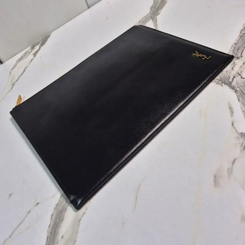 [BUNJANG] Saint Laurent Gold Monogram Leather Clutch Bag / (정품) 생로랑 금장 모노그램 가죽 클러치 백