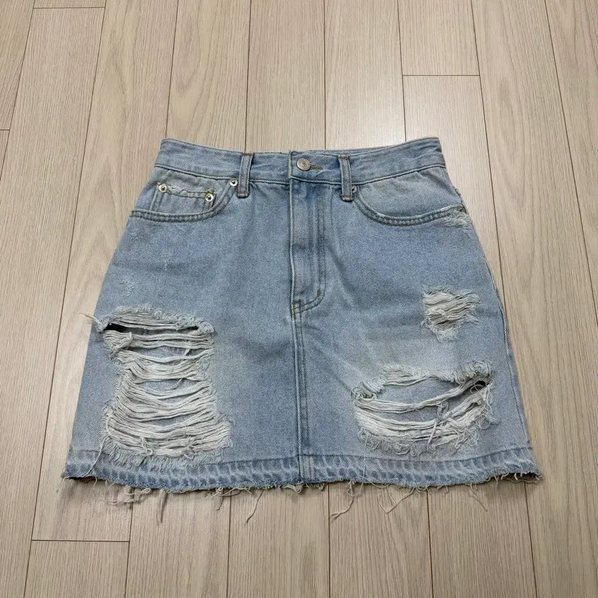[BUNJANG] Matinkim Detroit Blue Denim Skirt / 마뗑킴 디트로이드 청치마 S