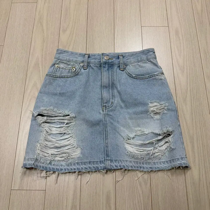 [BUNJANG] Matinkim Detroit Blue Denim Skirt / 마뗑킴 디트로이드 청치마 S