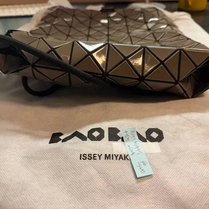 [BUNJANG] Issey Miyake Tote Bag / 이세이 미야케 토트백 판매해요