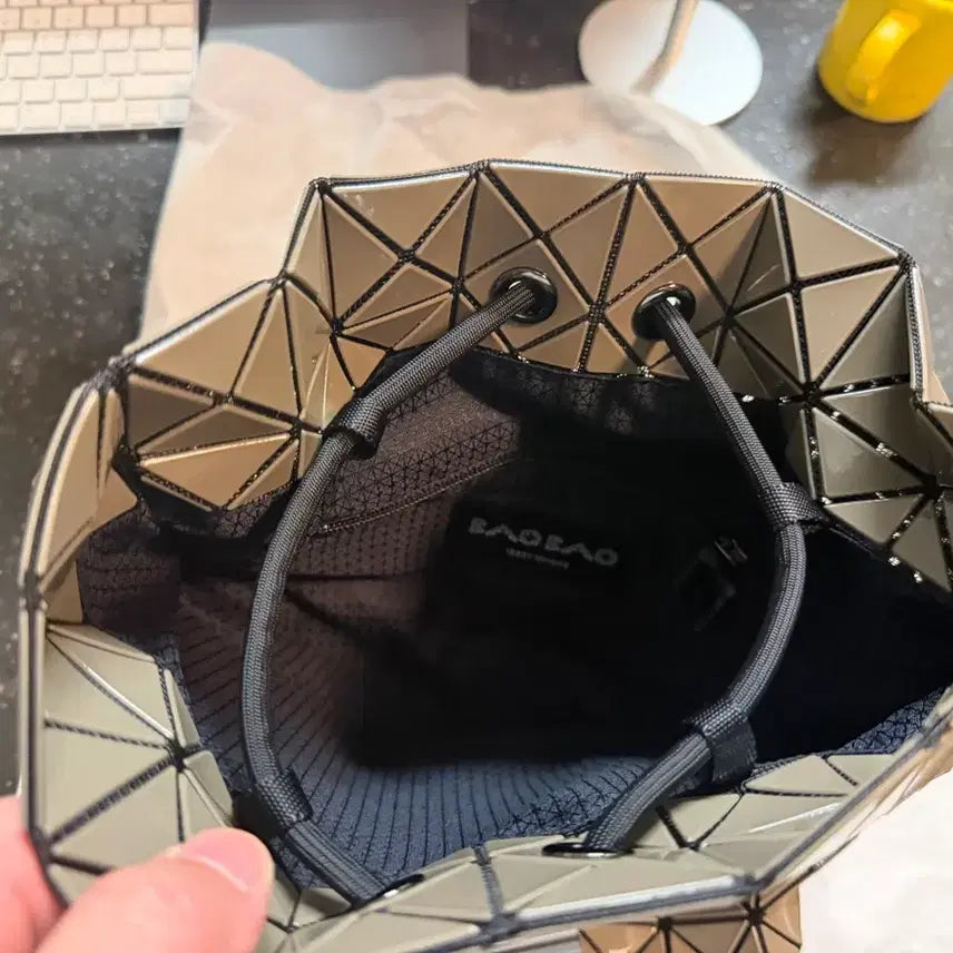 [BUNJANG] Issey Miyake Tote Bag / 이세이 미야케 토트백 판매해요