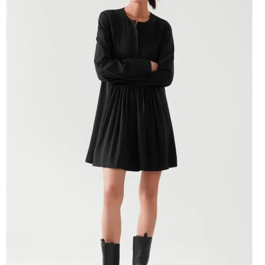 [BUNJANG] COS Black Pleated Mini Dress / COS 블랙 플리츠 미니 원피스