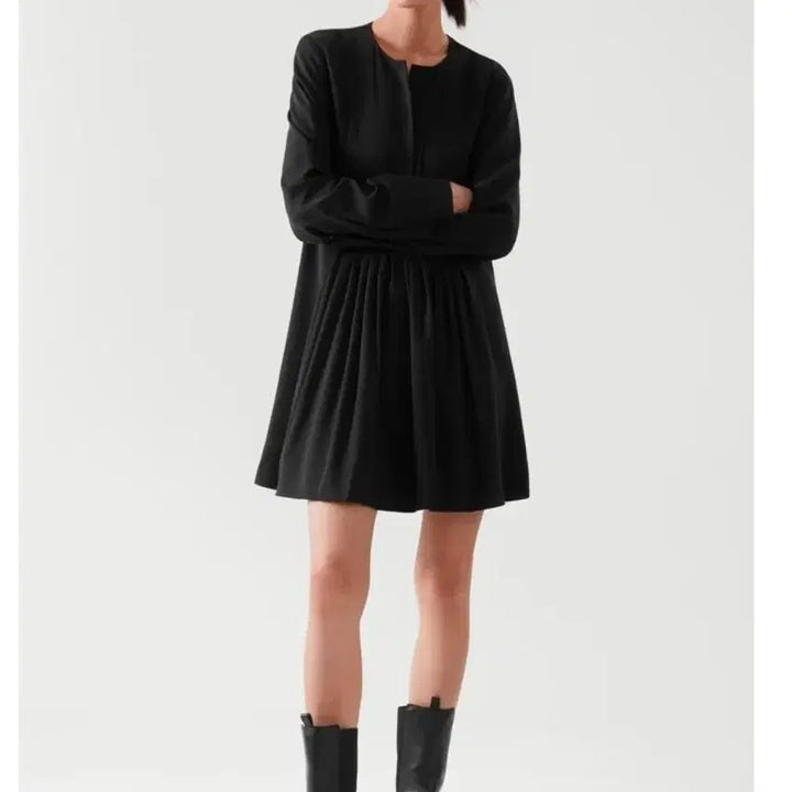 [BUNJANG] COS Black Pleated Mini Dress / COS 블랙 플리츠 미니 원피스