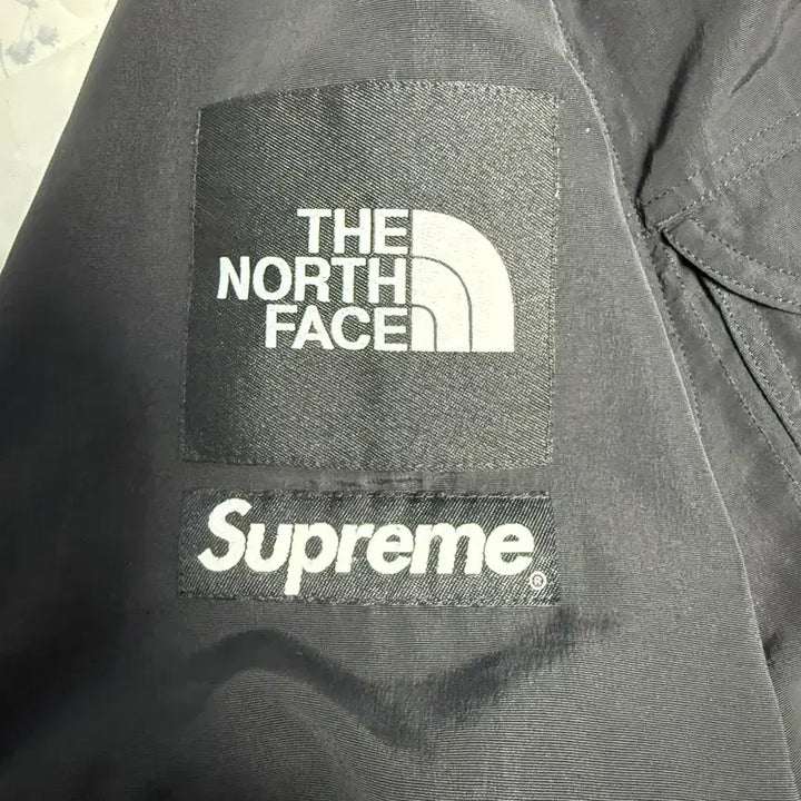 [BUNJANG] Supreme North Face Trekking Convertible Jacket Black / (L)슈프림 노스페이스 트레킹 컨버터블 자켓 블랙