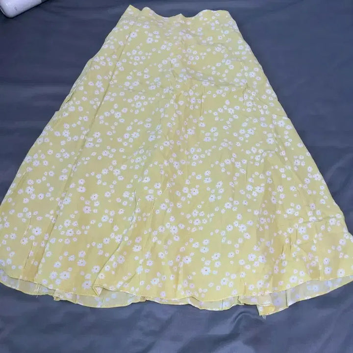 [BUNJANG] BELLOW Flower Pattern Long Skirt (Size S) / BELLOW 플라워 패턴 롱 스커트 S 사이즈