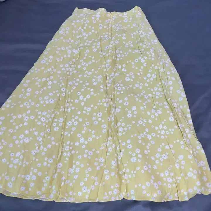 [BUNJANG] BELLOW Flower Pattern Long Skirt (Size S) / BELLOW 플라워 패턴 롱 스커트 S 사이즈