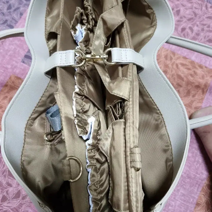 [SOLD OUT] 케리에이트다이퍼숄더백