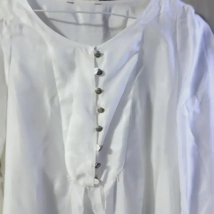 [BUNJANG] White Puff Sleeve Blouse / 화이트 블라우스 새상품