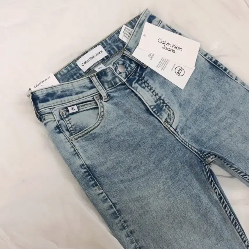[BUNJANG] Calvin Klein Kazuha Bootcut Jeans / 캘빈클라인 카즈하 부츠컷 24