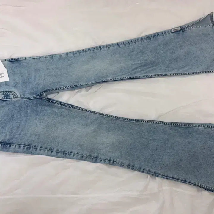 [BUNJANG] Calvin Klein Kazuha Bootcut Jeans / 캘빈클라인 카즈하 부츠컷 24