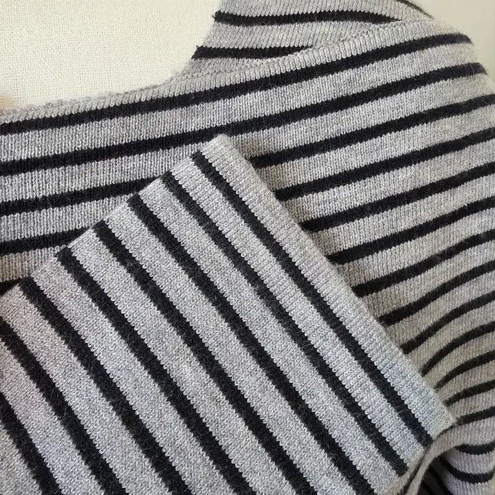 [BUNJANG] Striped Long Sleeve Knit Blouse / 스트라이프 긴팔 니트블라우스 카라니트