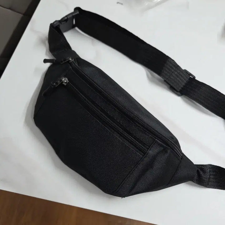 [BUNJANG] Unisex Black Fanny Pack - New / 힙색 가방 공용 새상품