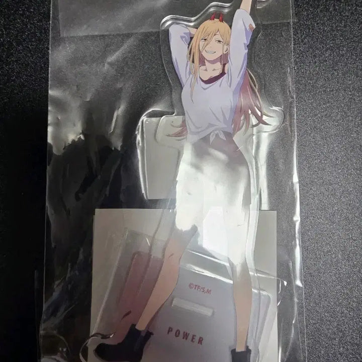 [BUNJANG] Chainsaw Man Power Acrylic Stand / 체인소맨 파워 사복 아크릴 스탠드