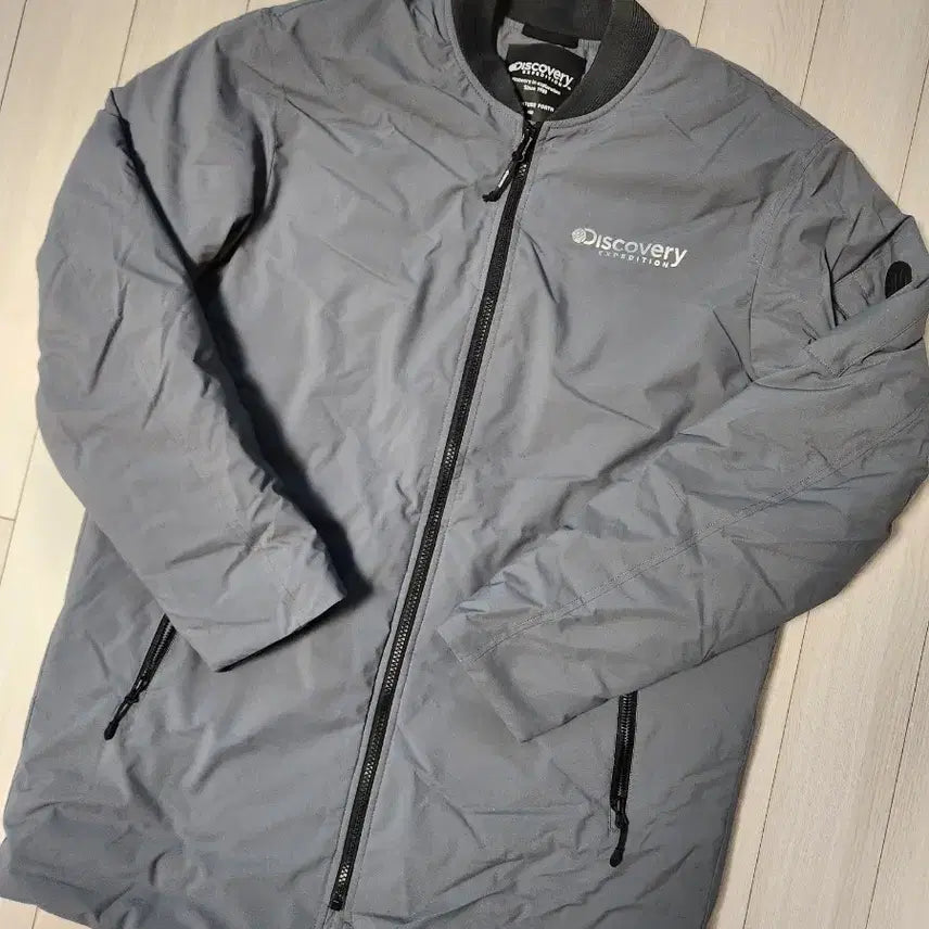 [BUNJANG] Discovery Expedition Pictor Goose Down Jacket (Gray, Size 100) / 새상품급) 디스커버리 익스페디션 픽토르 구스 다운자켓 DMDJ7W861그