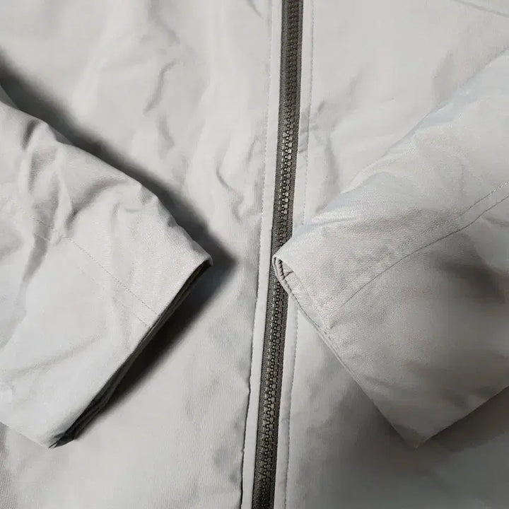 [BUNJANG] Discovery Expedition Pictor Goose Down Jacket (Gray, Size 100) / 새상품급) 디스커버리 익스페디션 픽토르 구스 다운자켓 DMDJ7W861그