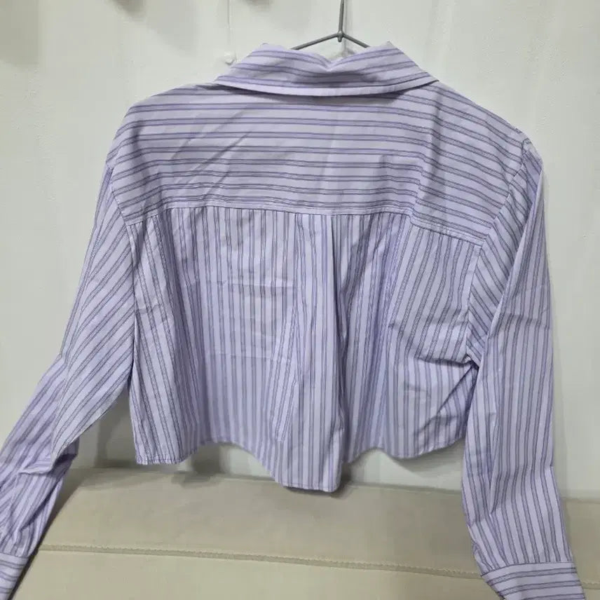 [SOLD OUT] 퍼플 스트라이프 크롭 셔츠