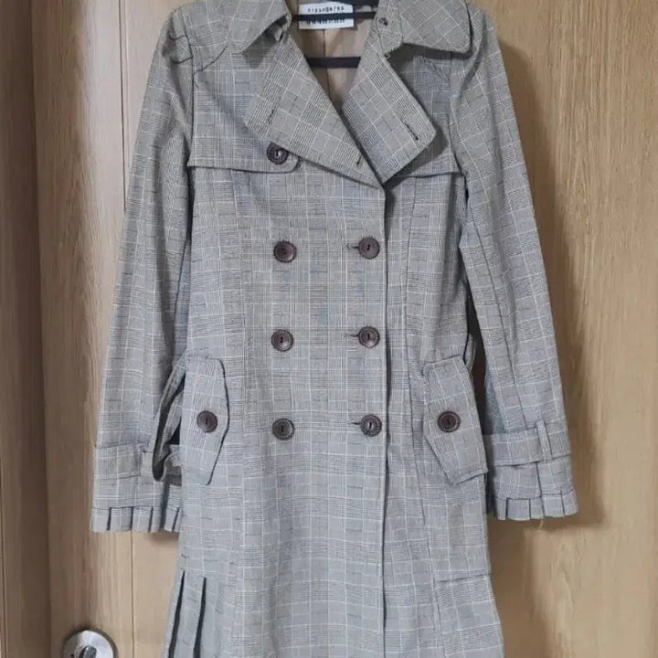 [BUNJANG] Check Pattern Trench Coat - Size 55 / 여성 체크 패턴 트렌치코트 55사이즈