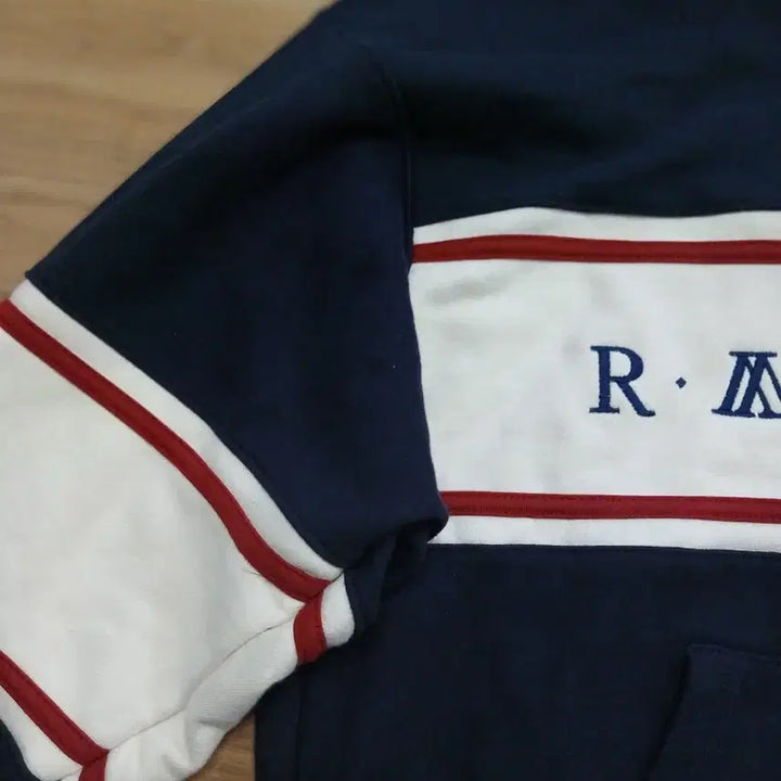[BUNJANG] Romantic Crown Navy Hoodie / 로맨틱크라운 후드티 네이비