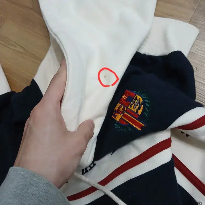 [BUNJANG] Romantic Crown Navy Hoodie / 로맨틱크라운 후드티 네이비