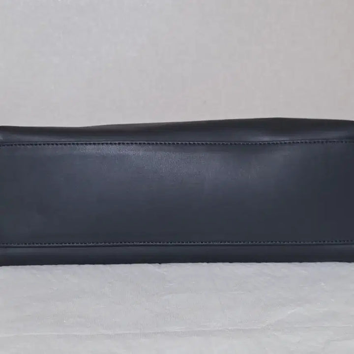[BUNJANG] HOZE Yoon Seung-ah Danish Bag - Peat Black Leather Handbag / 호재 (HOZE) 데니쉬 가방 윤승아 가방