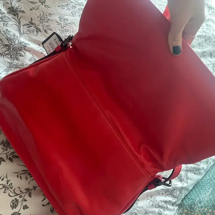 [BUNJANG] Red Studded Shoulder Bag/Crossbody Bag / 레드 스터드 장식 가방 숄더백/크로스백