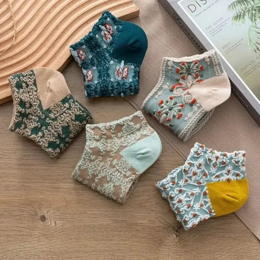 [SOLD OUT] 패턴 자수 양말 세트(새상품)