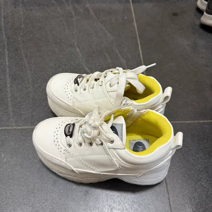 [BUNJANG] YOSUKE 7cm Platform Shoes White Size 230 / 요스케 통굽 7센치 230