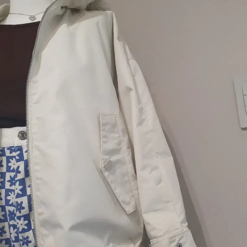 [BUNJANG] Ivory Hooded Zip-Up Jacket / 아이보리색 후드 집업 자켓