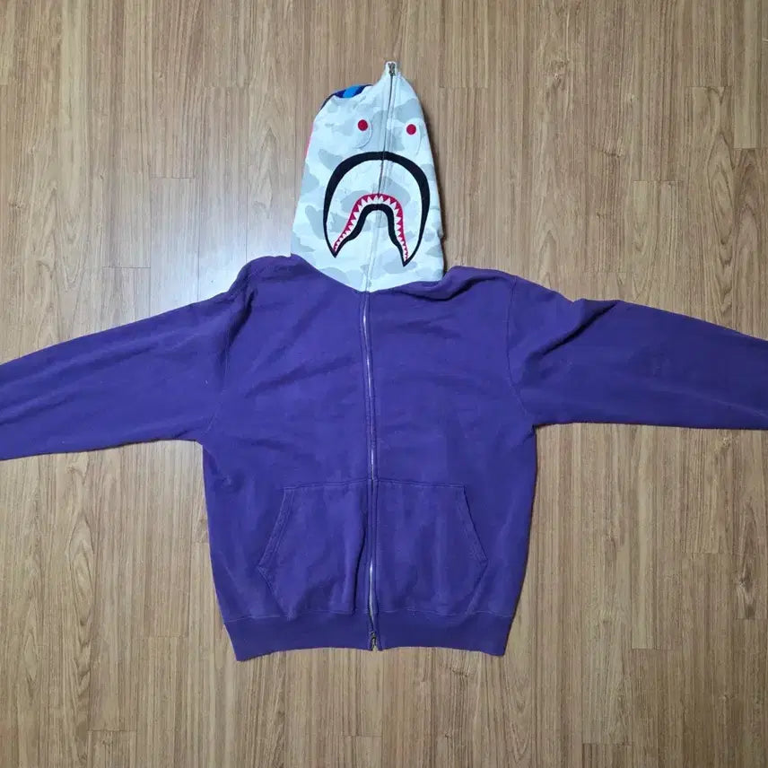 [SOLD OUT] 베이프 퍼플 샤크 후드집업 OG라인 L