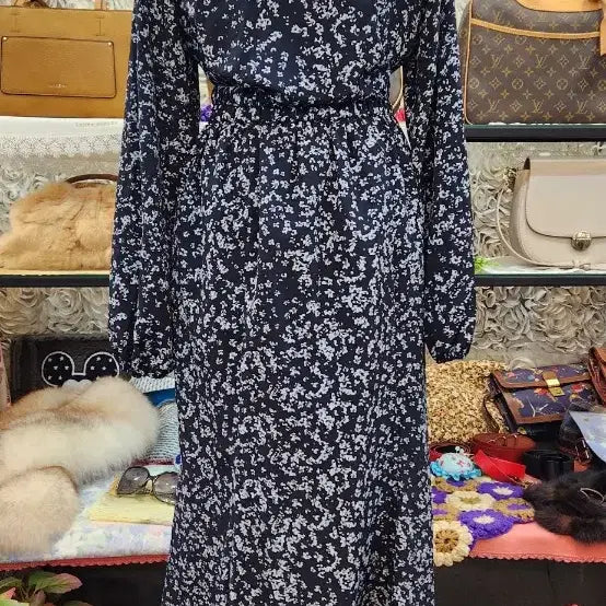 [BUNJANG] FREY I.D Blouse &amp; Long Skirt Set (55-66) / FREY I.D 블라우스+롱스커트(55~66)