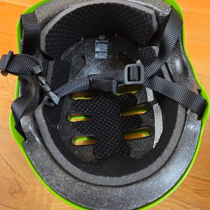 [BUNJANG] Bell Lil Ripper Youth Bike &amp; Skate Helmet / bell Lil ripper 자전거 스케이트 헬멧