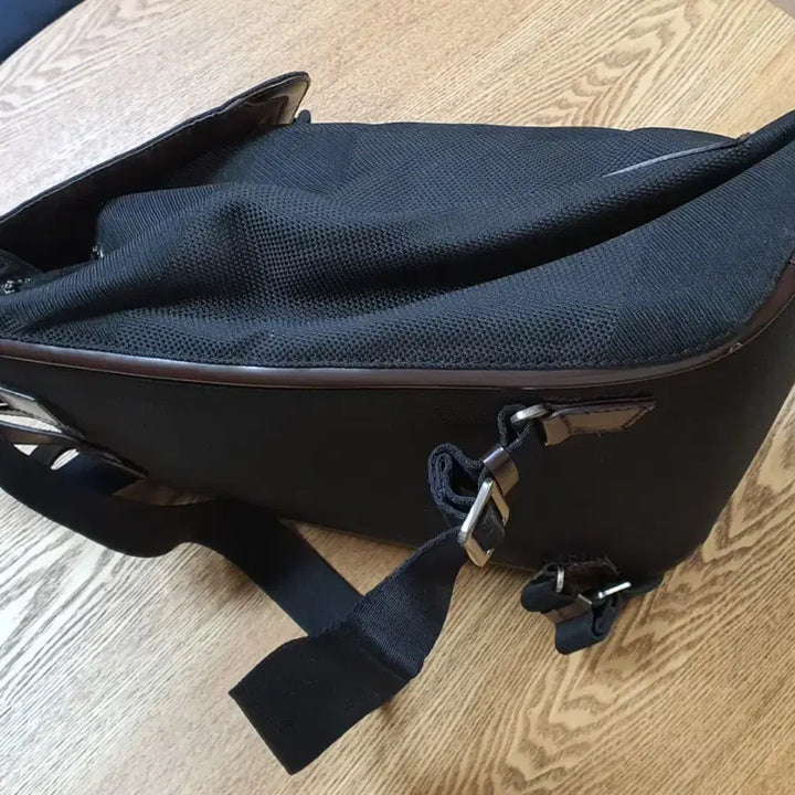 [BUNJANG] Louis Vuitton Black Backpack Bag / 루이비통 블랙 백팩 가방 미사용 남녀공용