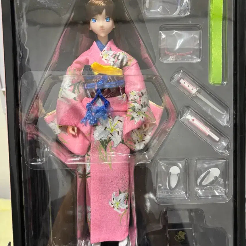 [BUNJANG] Evangelion Makinami Mari Illustrious Doll with Japanese Sword Limited Edition / 에반게리온 마키나미 마리 인형 with 일본도한정판