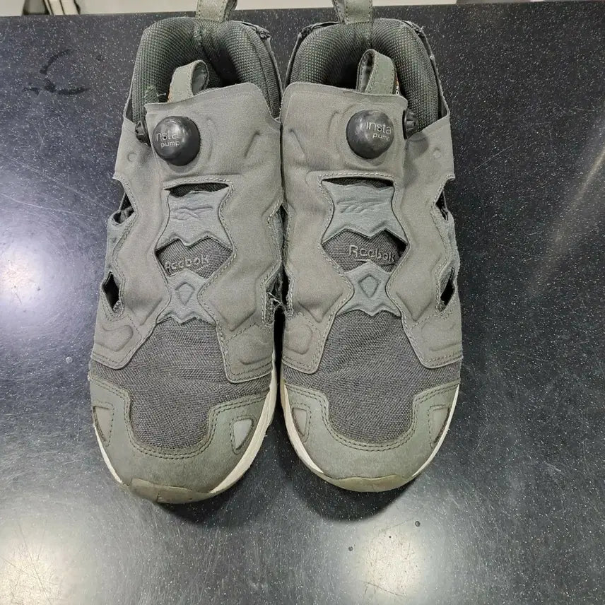 [BUNJANG] Reebok Insta Pump Fury "Red Apple" Sneakers (280mm) / 무배)퓨리 2켤레 2만원
