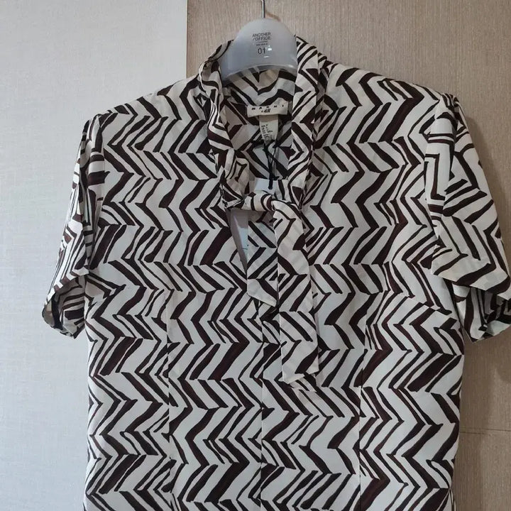 [BUNJANG] Marni x H&amp;M Pattern Short Sleeve Dress Size 55 / 마르니H&amp;M 패턴 반팔 원피스 새상품 55