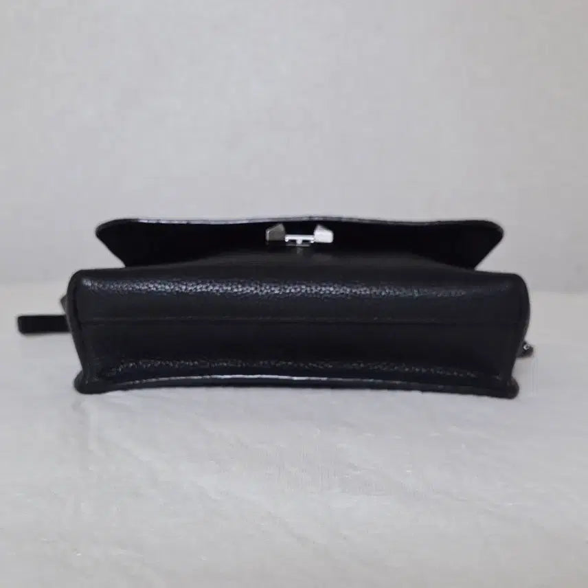 [BUNJANG] Hansum Rouge &amp; Lounge Chain Shoulder Bag / 한섬 루즈앤라운지 체인 숄더백 크로스백