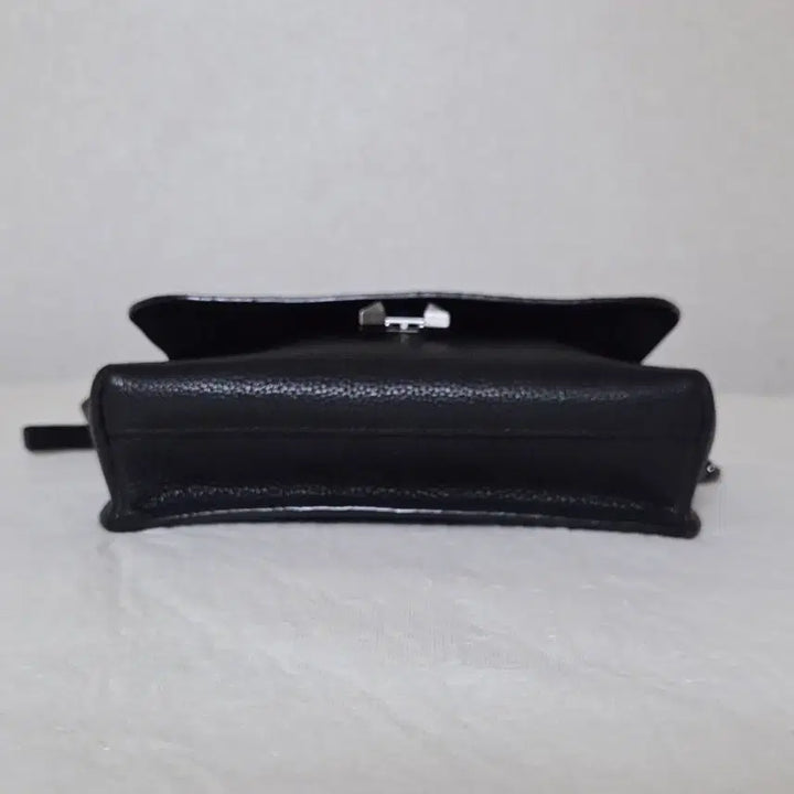 [BUNJANG] Hansum Rouge &amp; Lounge Chain Shoulder Bag / 한섬 루즈앤라운지 체인 숄더백 크로스백