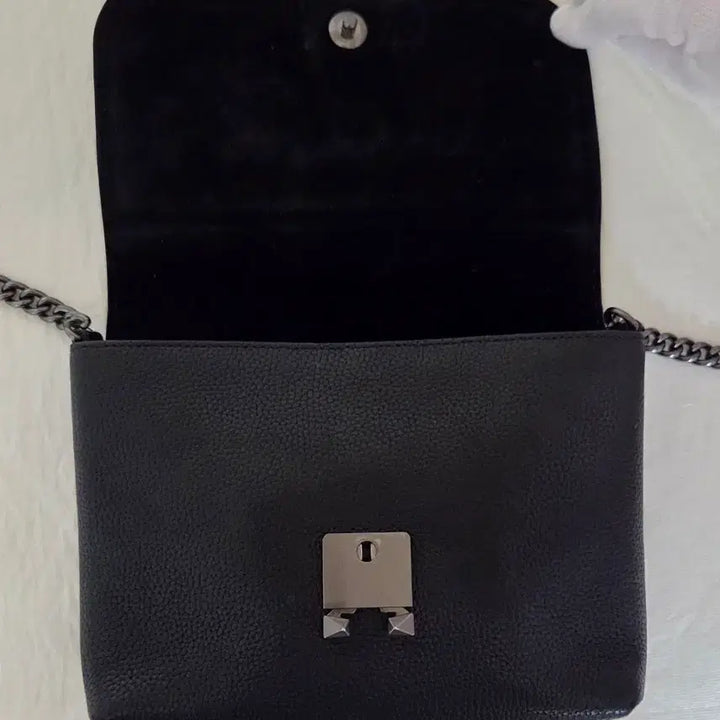 [BUNJANG] Hansum Rouge &amp; Lounge Chain Shoulder Bag / 한섬 루즈앤라운지 체인 숄더백 크로스백