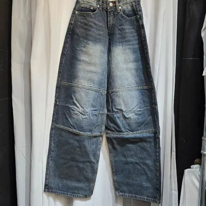 [SOLD OUT] L싸이즈 592 무릎 포인트 와이드 워싱 데님