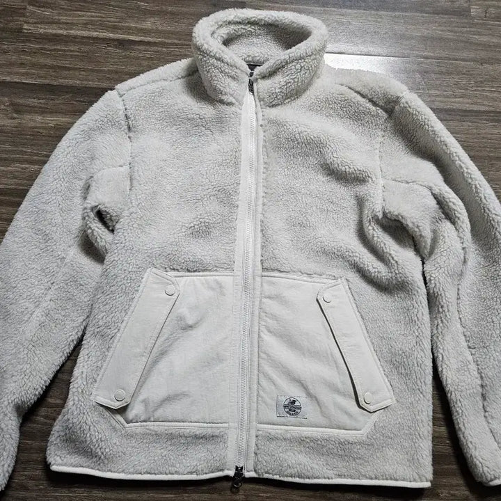 [SOLD OUT] 뉴발란스 후리스 자켓 아이보리