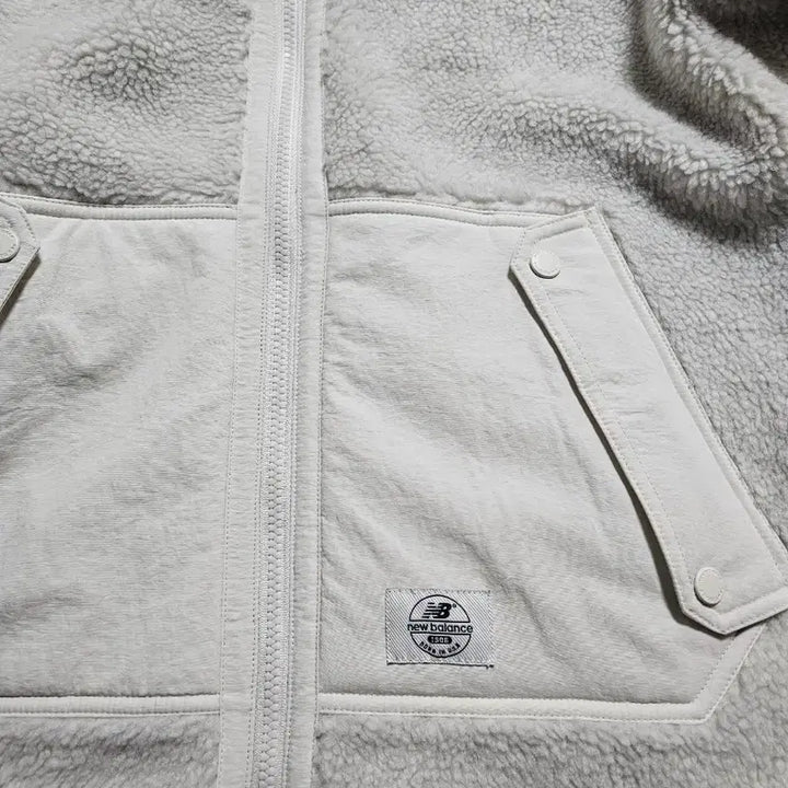 [SOLD OUT] 뉴발란스 후리스 자켓 아이보리