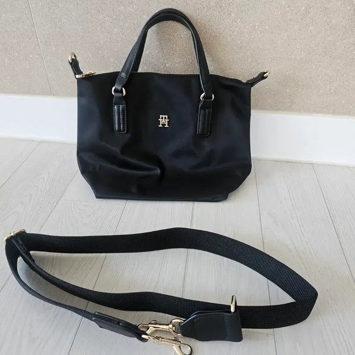 [BUNJANG] Tommy Hilfiger Tote Bag / 타미힐피거 토트백