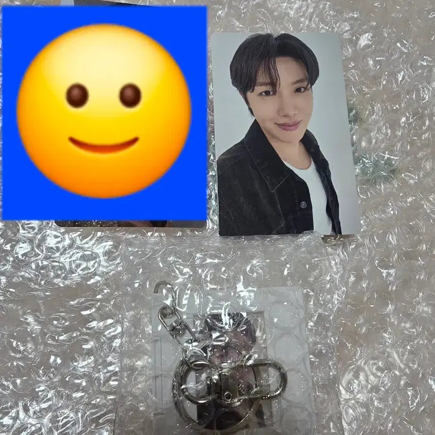 [BUNJANG] BTS J-Hope Arirang Photocard &amp; Keyring Set / BTS 방탄 아리랑 제이홉 호석 포카 키링 세트