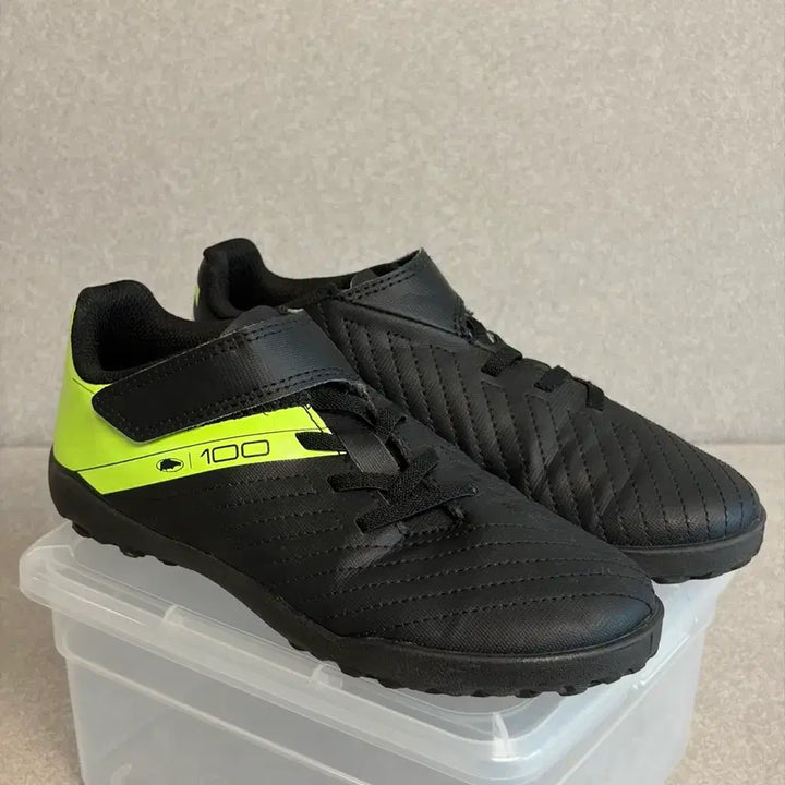 [SOLD OUT] 킵스타 아동 축구화 어질리티 100 AG/FG 데카트론 풋살화 키즈 주니