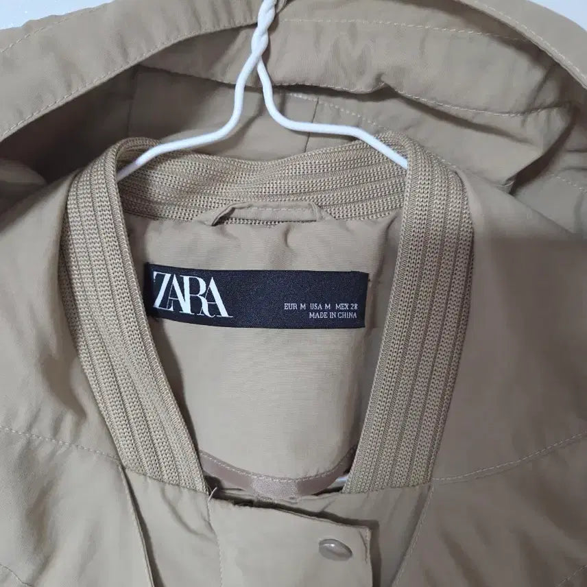 [BUNJANG] ZARA Khaki Hooded Long Parka Jacket / 자라 카키색 후드 롱 야상 점퍼