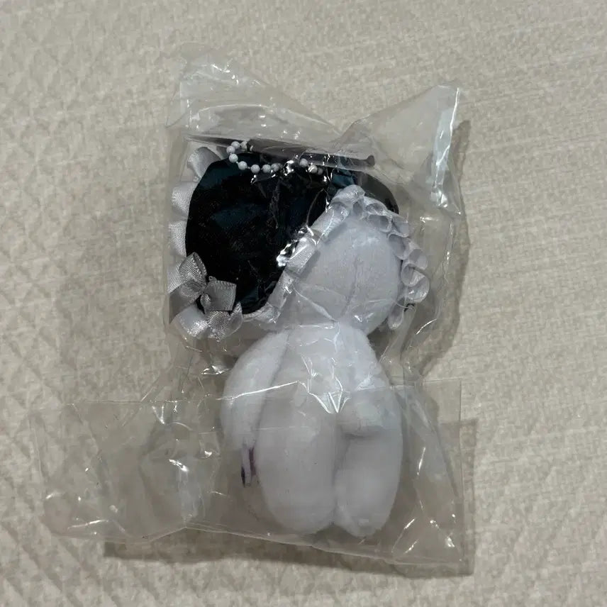 [BUNJANG] Gloomy Bear White Bonnet Doll Keyring / 글루미베어 보닛 화이트 인형 키링 미사용