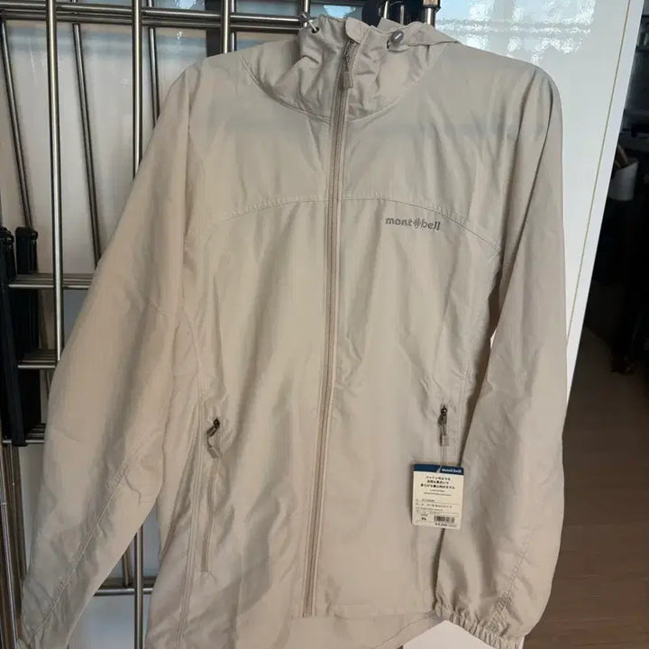 [BUNJANG] Montbell Windbreaker Ivory XL / 몽벨 바람막이 아이보리 XL