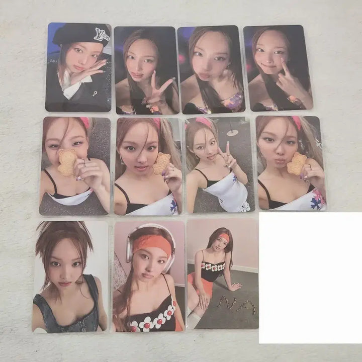 [BUNJANG] TWICE Nayeon Solo Album Vol. 2 Bundle Set (Photocard + Unsealed Album) / 트와이스 나연 솔로앨범 2집 포카+개봉앨범 일괄