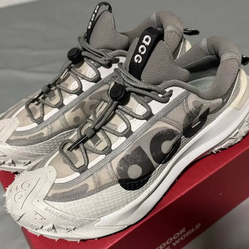 [SOLD OUT] 나이키 ACG 마운틴 플라이 2 로우 라이트 아이언 오어 블랙 275