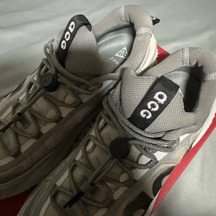 [SOLD OUT] 나이키 ACG 마운틴 플라이 2 로우 라이트 아이언 오어 블랙 275